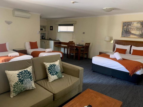Armidale Pines Motel - Hervey Bay Accommodation 4