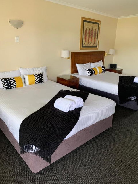 Armidale Pines Motel - Hervey Bay Accommodation 1