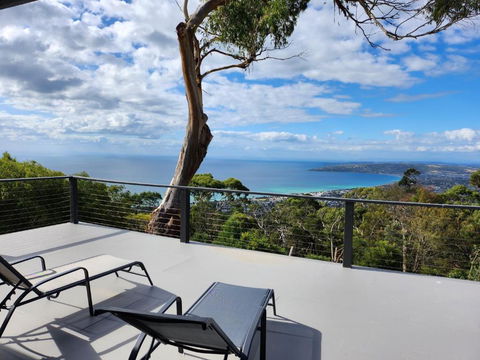 Arthurs Holiday Villa - Tourism Hervey Bay 0