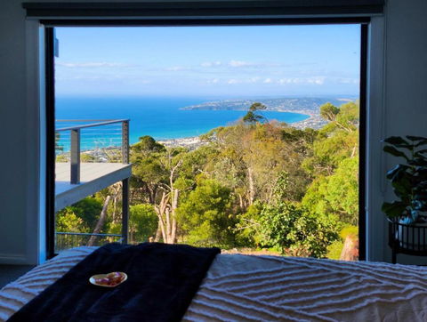 Arthurs Holiday Villa - Tourism Hervey Bay 1
