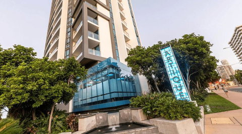 Artique 3 Bedroom Apartment Close To The Beach - CoastHM - Hervey Bay Accommodation 3