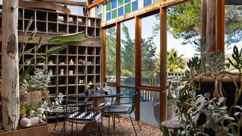 Artists Garden Cottage - Tourism Hervey Bay 0