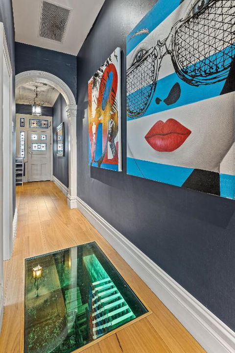 Artscape, Newtown Villa - Tourism Hervey Bay 3