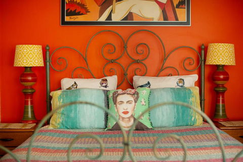 Assemblage Boutique Art B & B - Tourism Hervey Bay 4
