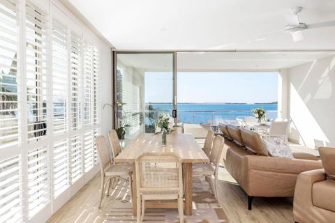 Aura 3 Spectacular Beachside Views - Tourism Hervey Bay 2