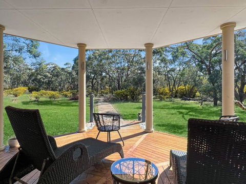 Aurora Cottages - Six Seasons - Tourism Hervey Bay 3