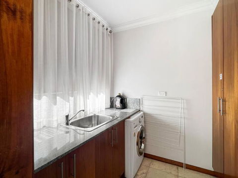 Aurora Cottages - Six Seasons - Tourism Hervey Bay 4