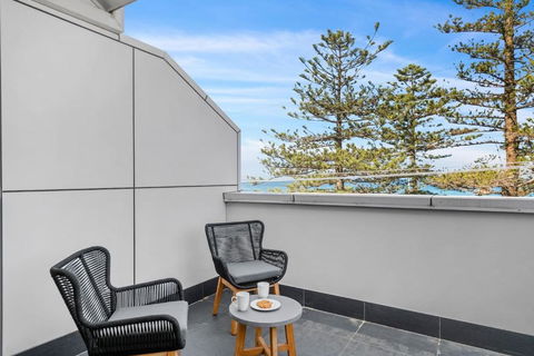 Austi Beach Escape - A Dreamy Oceanfront Haven - Tourism Hervey Bay 2