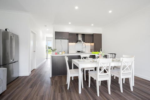 Austral Warm 4br House With Parking&WiFi - Tourism Hervey Bay 1