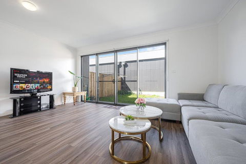 Austral Warm 4br House With Parking&WiFi - Tourism Hervey Bay 0