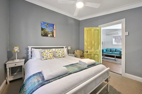 Autumn Leaf Cottage - Heritage Charm, Close To CBD - Tourism Hervey Bay 2