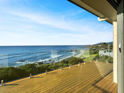 Ava - Luxe Oceanfront Beach House - Tourism Hervey Bay 2