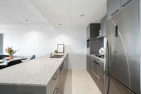 Avalon Apartments - Self Contained Apartments - Wow Stay - Tourism Hervey Bay 1