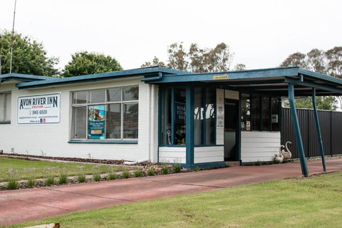 Avon River Inn - Hervey Bay Accommodation 2