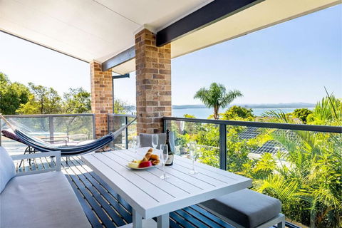Away Nelson Bay, 29 Wollomi Ave - Spacious Family Home With Water Views, Pet Friendly, Wifi & Aircon - Tourism Hervey Bay 0