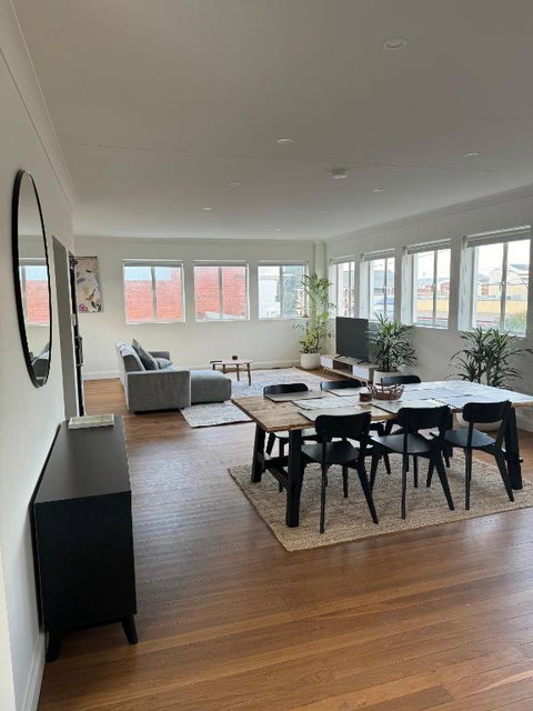 Away On Blende Studio Loft - Hervey Bay Accommodation 2