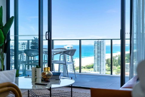 Awesome 2BR2B Mesmerizing OceanViews! - Hervey Bay Accommodation 0