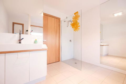 Awesome Beach House Bicheno - Tourism Hervey Bay 3
