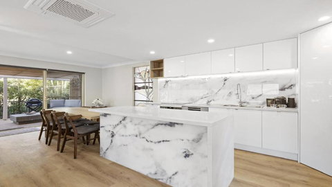 Azure - Tourism Hervey Bay 2