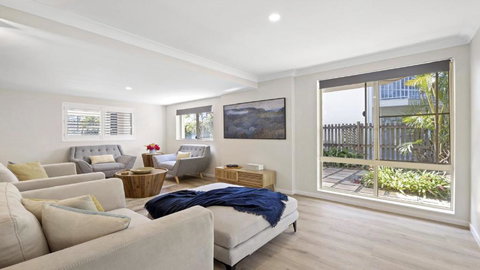 Azure - Tourism Hervey Bay 4