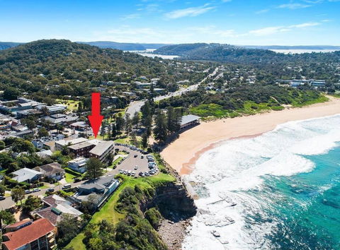 Avalon Beachside Apartment - Tourism Hervey Bay 0