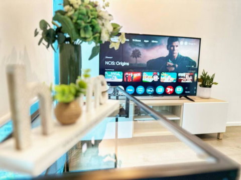 AUS 3415 - 2BR Luxurious Suite FREE PARKING Near Yarra River And Crown - Tourism Hervey Bay 0