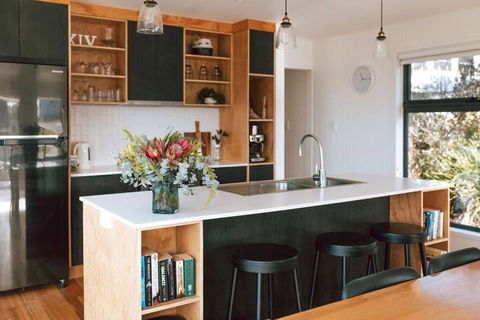 B E A C H H O U S E X I V - Hervey Bay Accommodation 2