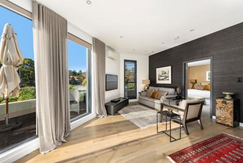 B312S - Luxury Waverton Apartment - Hervey Bay Accommodation 0