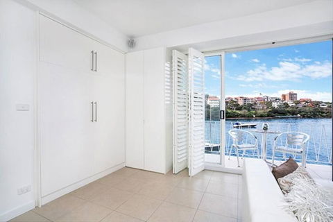 BADEN - Absolute Water Front Sydney Harbour Studio - Hervey Bay Accommodation 4