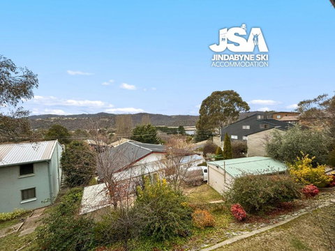 Balaton 2 - Hervey Bay Accommodation 3