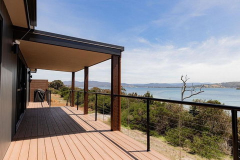 Bambara - Luxury Tasmanian Escape - Hervey Bay Accommodation 1