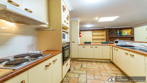 Banksia Gem One Street Back From Waterfront - Hervey Bay Accommodation 1