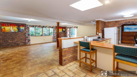 Banksia Gem One Street Back From Waterfront - Hervey Bay Accommodation 2