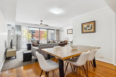 BANN2/5 - Bannister Heritage Hideaway - Hervey Bay Accommodation 3