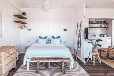 BAY PROPERTIES . Beach House Studio - Hervey Bay Accommodation 4