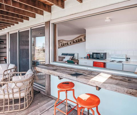 BAY PROPERTIES . Pacific Lodge Studio - Hervey Bay Accommodation 2