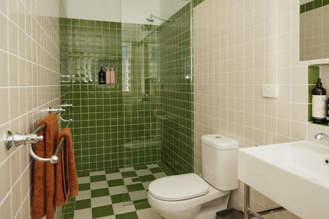 BAY PROPERTIES . The Sailor Shack - Hervey Bay Accommodation 4
