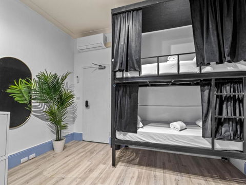 AZZURRO POD HOTEL Darling Harbour- Near ICC - Tourism Hervey Bay 3
