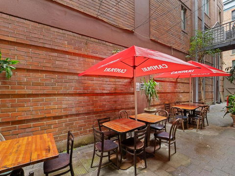 AZZURRO POD HOTEL Darling Harbour- Near ICC - Tourism Hervey Bay 4