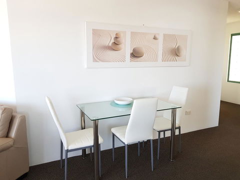 Excellsior Apartments - Hervey Bay Accommodation 7