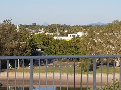 Excellsior Apartments - Hervey Bay Accommodation 11