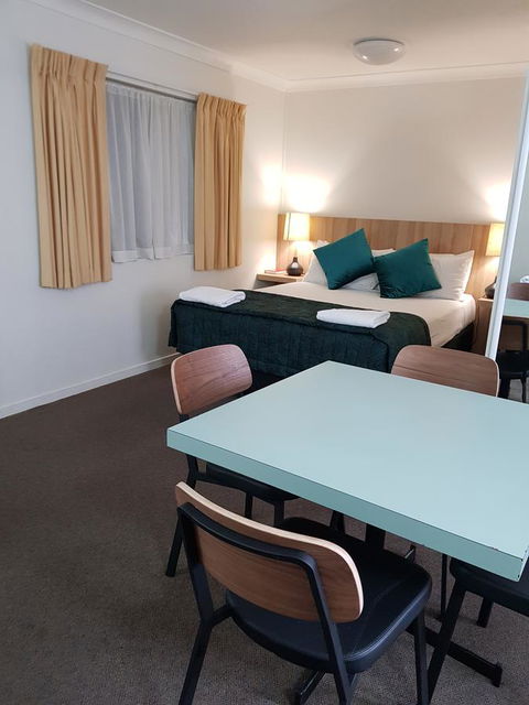 Southport Motel & Apartments - Tourism Hervey Bay 5