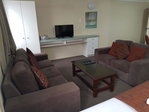 Southport Motel & Apartments - Tourism Hervey Bay 9