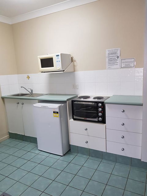 Southport Motel & Apartments - Tourism Hervey Bay 15