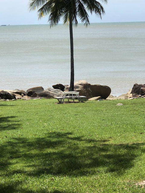 Cairns Beach House Our Oasis - Hervey Bay Accommodation 5