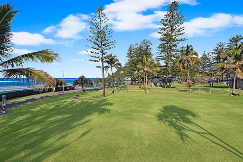 Pacific Regis Beachfront Holiday Apartments - Tourism Hervey Bay 15