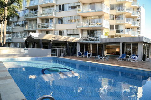 Pacific Regis Beachfront Holiday Apartments - Tourism Hervey Bay 9