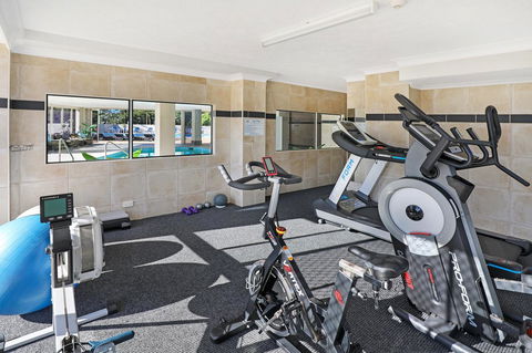 Pacific Regis Beachfront Holiday Apartments - Tourism Hervey Bay 8