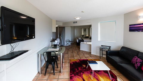 La Promenade - Hervey Bay Accommodation 17