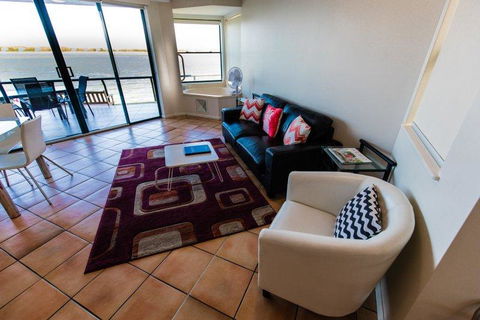La Promenade - Hervey Bay Accommodation 3
